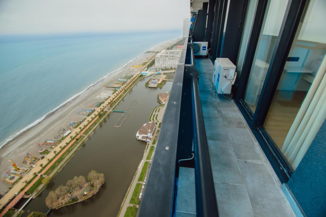 Premium Aparthotel With Sea View Batumi Zewnętrze zdjęcie