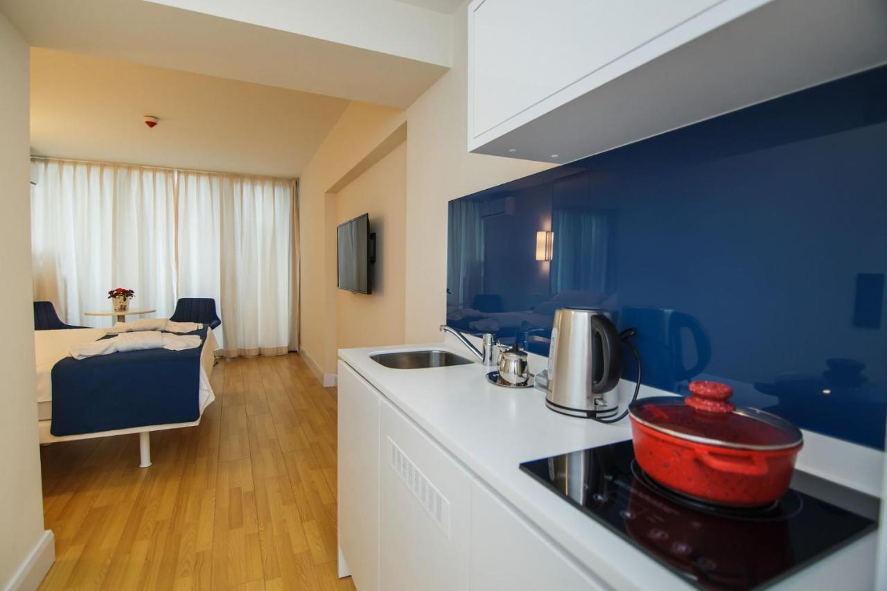 Premium Aparthotel With Sea View Batumi Zewnętrze zdjęcie
